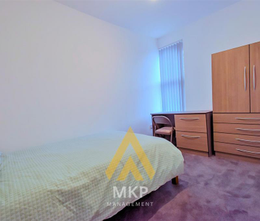 5 bedroom terraced house to rent - Photo 4