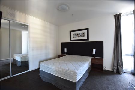 2503/63 Whiteman Street - Photo 3