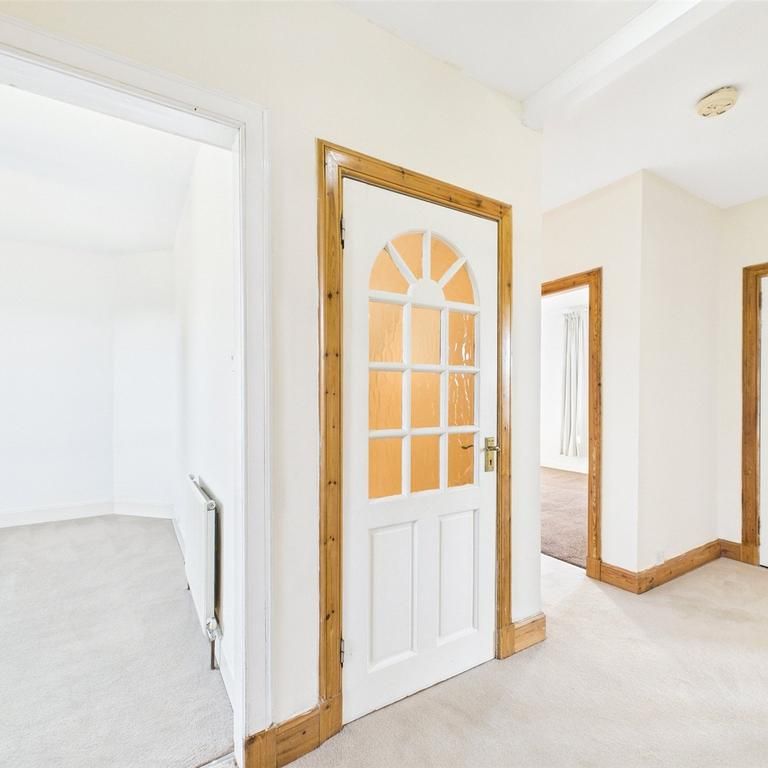 3 bedroom apartment to rent - Photo 1