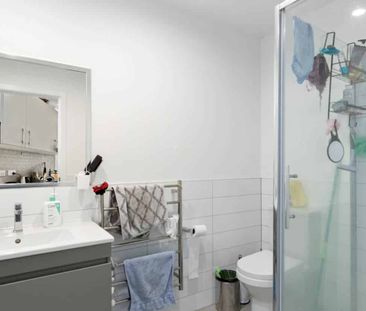 One bedroom apartment in Auckland CBD - Photo 5