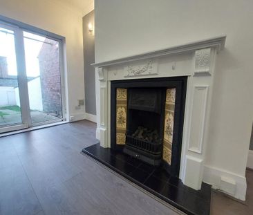 2 bedroom terraced house to rent - Photo 4