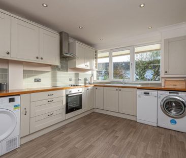 3 bedroom terraced house to rent - Photo 6