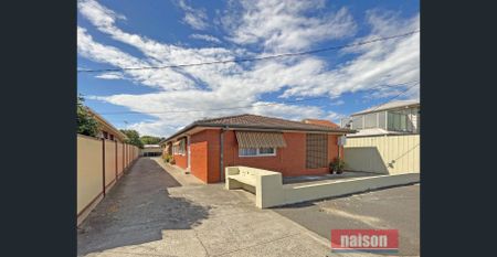 Easy living in comfortable location - Photo 5