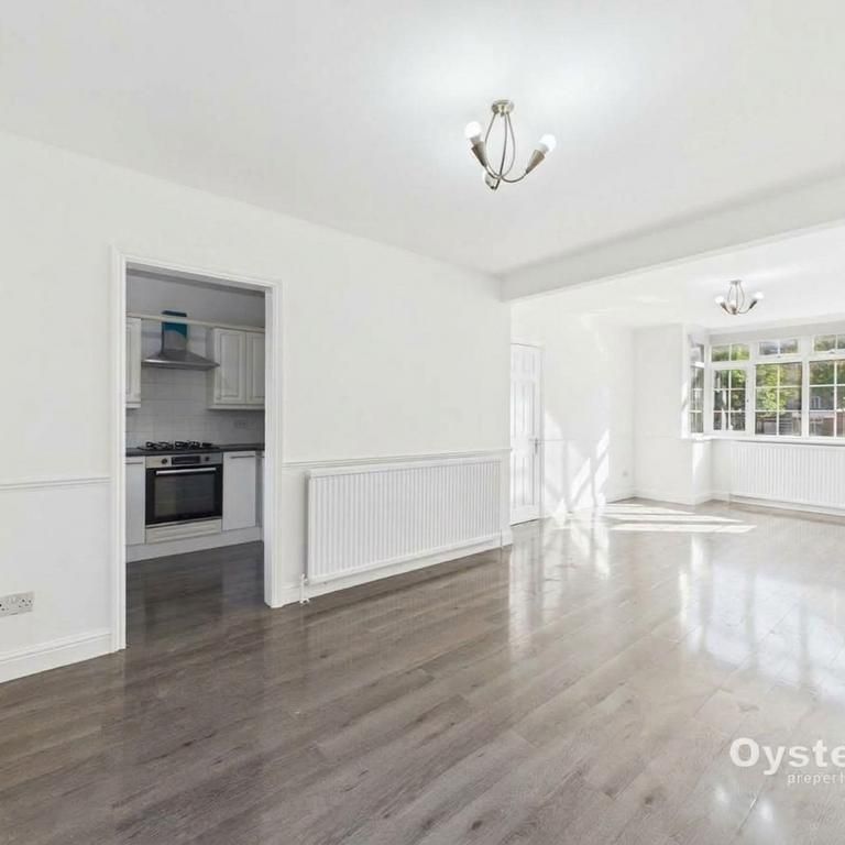 3 bedroom semi-detached house to rent - Photo 1