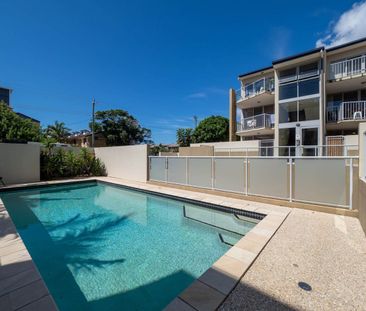 9/8-12 Proud Street, Labrador, Qld 4215 - Photo 4