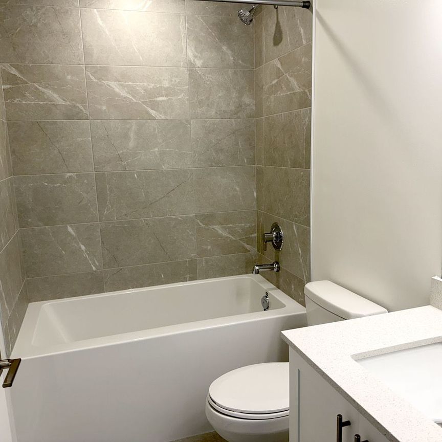 For Lease - 705 Davis Drive Unit# A906, Newmarket, Ontario - Photo 1