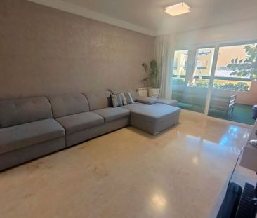 Luxury penthouse for rent in Marbella, Andalusia - Photo 3
