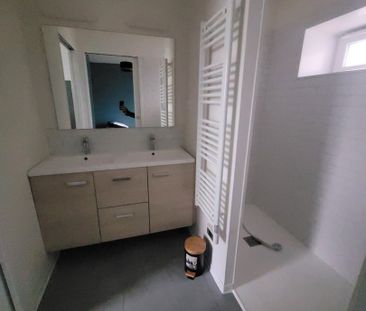 Location Appartement 3 pièces 60m² SARS POTERIES 59216 - Photo 5