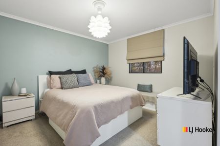Modern 2-Bedroom Apartment in Belconnen - Photo 4