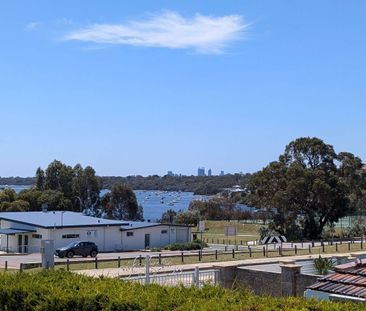 East Fremantle - Photo 1