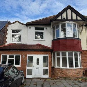 Surbiton, Surrey, KT5 - Photo 2