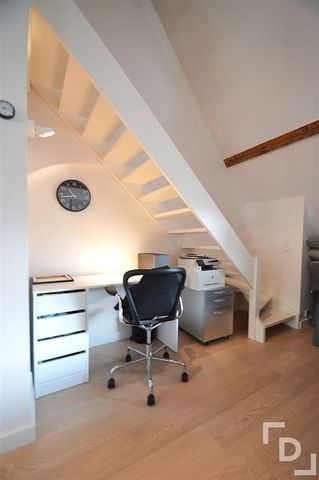 Ruim duplex appartement met garage te huur op toplocatie in Ieper - Foto 4