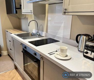 1 bedroom in a house share to rent - Photo 2