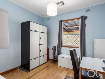 Open the Door to Spacious Family Living in a Prime Coastal Pocket - Photo 2