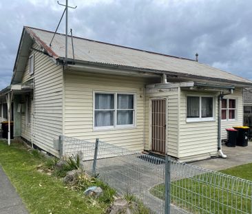 Updated 2-Bedroom + Study Unit in Central Dandenong - Photo 1