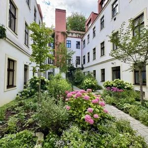 Wunderschöne Altbauwohnung in denkmalgeschütztem Haus nahe Schottentor - Foto 2