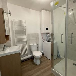 Location Appartement 1 pièce 25m² - Photo 2