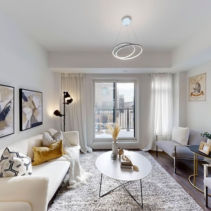 For Lease - 32 Spruce Pines Crescent, Toronto, Ontario - Photo 1