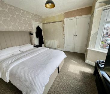 2 bedroom semi-detached house to rent - Photo 5