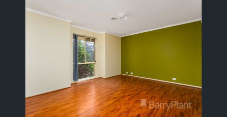 Centrally Located Spacious Family Home - Photo 4