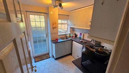 Elmington Road, Northampton, NN3 - Photo 2