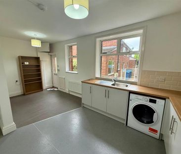2 bedroom house to rent - Photo 3