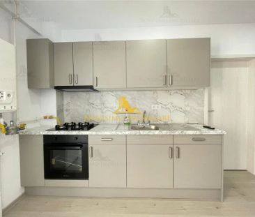 NOVISIMO-IMOBILIARE: APARTAMENTU CU DOUA CAM. IN ZONA 9 MAI - Fotografie 4