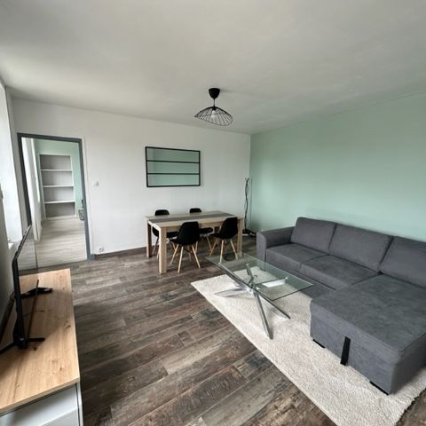 A louer Brest Recouvrance: Beau T2 meublé dernier étage - Photo 1