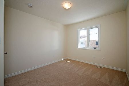 For Lease - 1646 Gainer Crescent, Milton, Ontario - Photo 3