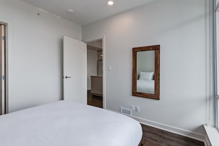 202 14 Ave SW, Calgary - Photo 5