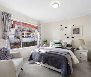 Charming 2-Bedroom Unit in Epsom – Top School Zone - Photo 5