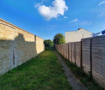 Tonbridge Road, Maidstone ME16, London - Photo 3