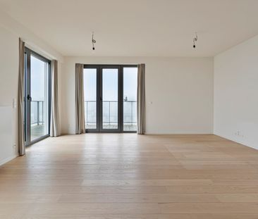 Ruim twee-slaapkamer appartement met panoramisch zicht - Photo 1