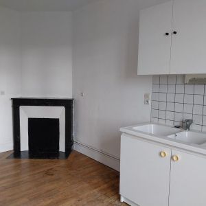 Location Appartement 1 pièce 38m² FLEURY LES AUBRAIS 45400 - Photo 2