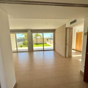 Terraced house - San Vicente del Raspeig (Villamontes-Boqueres) - Photo 1