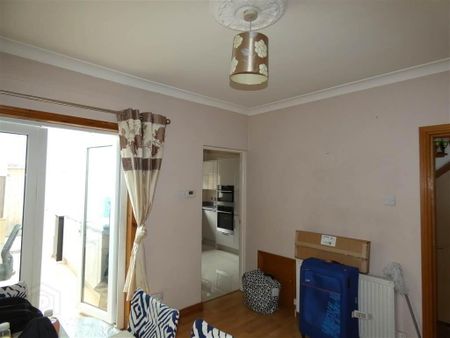 7 Ebrington Gardens, Ballyhackamore, Belfast, BT4 3BY - Photo 4