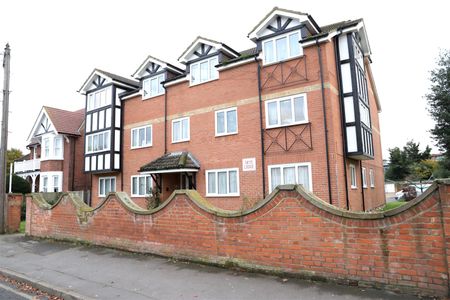 Skye Lodge, Lansdowne Avenue, Slough - Photo 5
