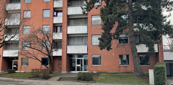 Geräumige 3.5 Zimmer-Wohnung mit Balkon - Foto 2