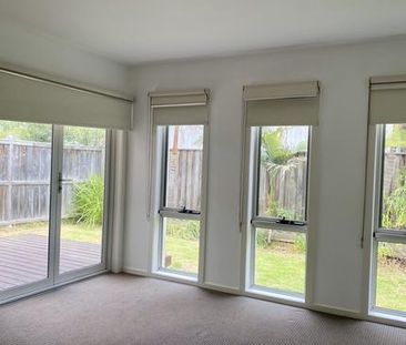 Ideal Location! - Photo 3