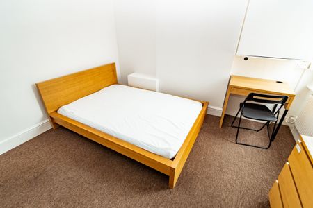 1 bed house / flat share to rent in Wolverton Road, Bournemouth, BH7 - Photo 5