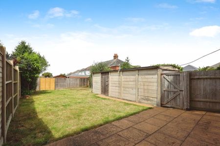 Southill Road, Bournemouth - Photo 2
