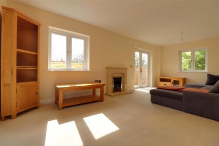 3 bedroom bungalow to rent - Photo 3