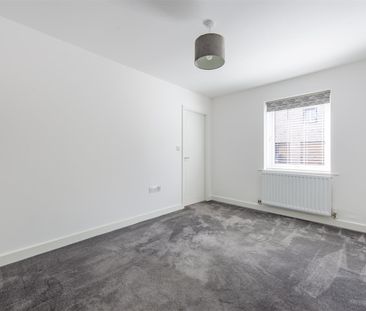 2 bed apartment to rent in Hemingway Court, Newcastle Upon Tyne, NE20 - Photo 2