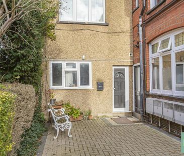2 bedroom flat to rent - Photo 6