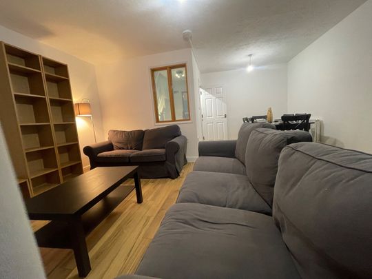 5 Bed Semi-Detached House, Furlong Road, CV1 - Photo 1