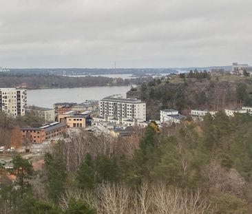 Henriksdalsringen, Nacka - Photo 3