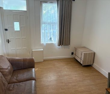 2 Bed Terraced House, Red Lane, CV6 - Photo 1