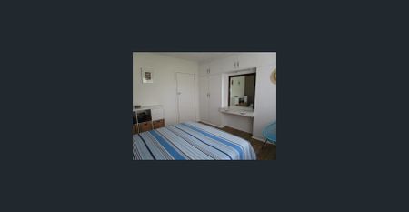 Apartment Living At It's Best - Fully Furnished and Equipped - Photo 4