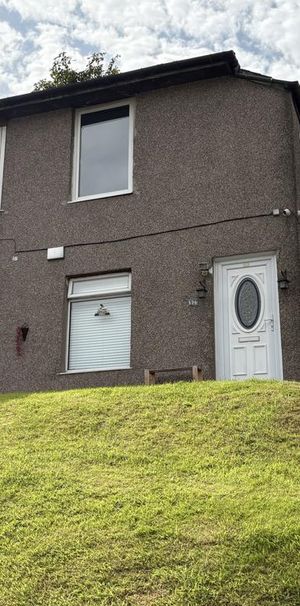 3 bedroom flat to rent - Photo 2