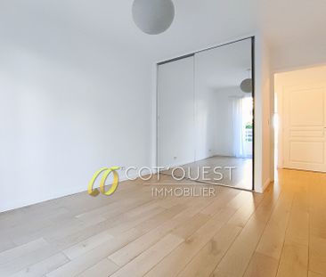 Location Appartement 3 pièces 77m² NICE 06200 - Photo 4